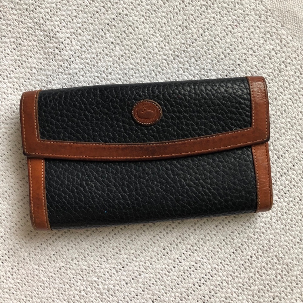 Vintage Dooney & Bourke dark blue leather wallet